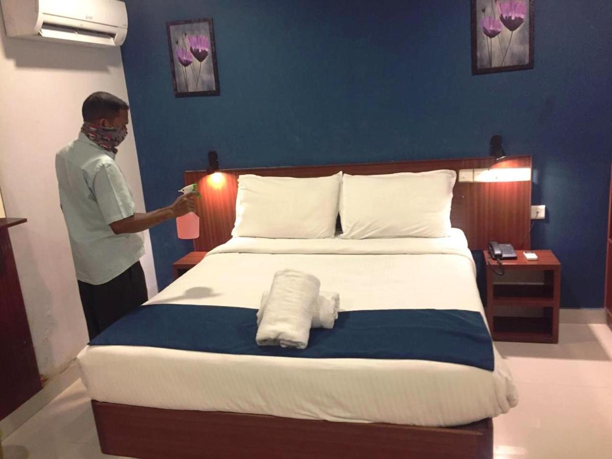 Mirage Residency Hotel Kochi Eksteriør billede